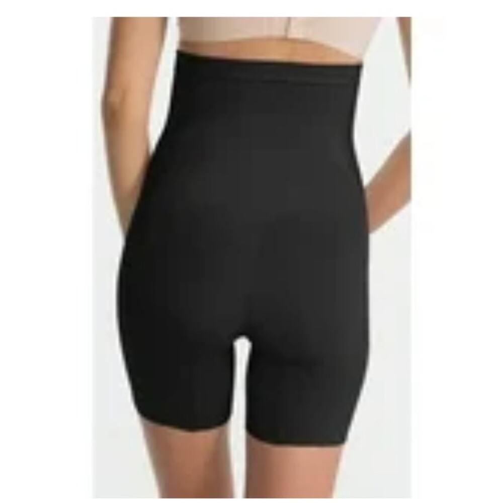 NWOT SPANXsculpt OnCore High-Waisted Mid-Thigh Open Gusset Black Short Size XL